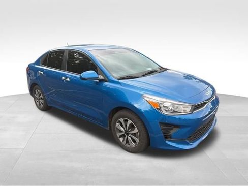 Used 2023 Kia Rio S w/ Technology Package FWD image 3