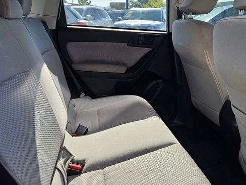 Used 2018 Subaru Forester 2.5i AWD/4WD image 11