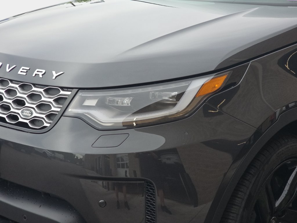 New 2026 Land Rover Discovery S AWD/4WD image 21