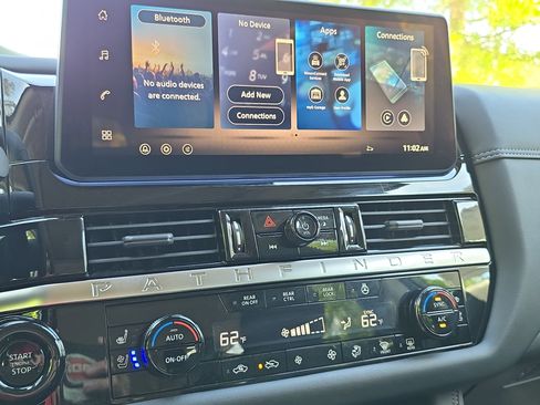 New 2026 Nissan Pathfinder Platinum AWD/4WD image 21