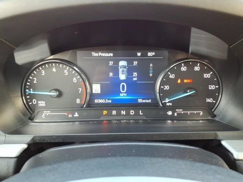 Used 2022 Ford Explorer XLT w/ Equipment Group 202A AWD/4WD image 36