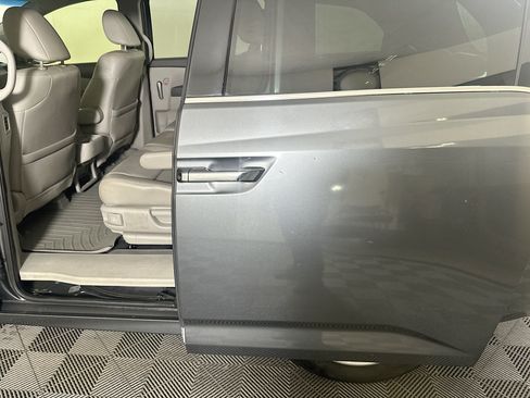 Used 2013 Honda Odyssey Touring image 26