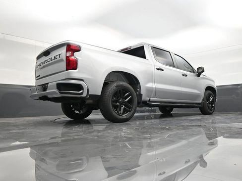 Used 2022 Chevrolet Silverado 1500 Custom RWD image 24