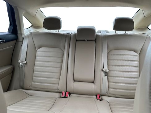 Used 2013 Ford Fusion SE FWD image 13