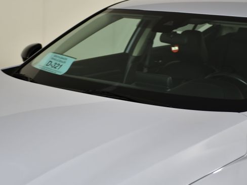 Used 2024 Nissan Altima 2.5 SR FWD image 12