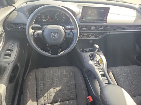 Used 2024 Honda HR-V Sport image 11