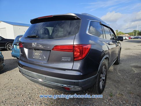 Used 2016 Honda Pilot Touring image 7