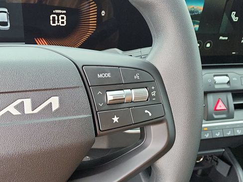 New 2026 Kia K4 FWD image 30