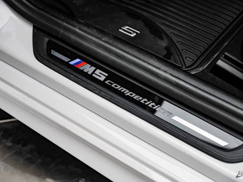 Used 2023 BMW M5 w/ Competition Package image 39