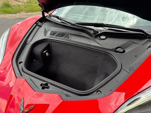 Used 2020 Chevrolet Corvette Stingray Preferred Cpe w/ 2LT RWD image 34