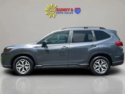 Used 2020 Subaru Forester Premium AWD/4WD image 5