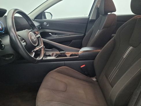 Used 2023 Hyundai Elantra SEL w/ Convenience Package image 17