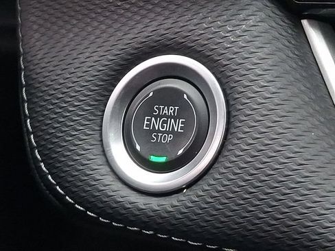 Used 2025 Chevrolet Equinox LT AWD/4WD image 24