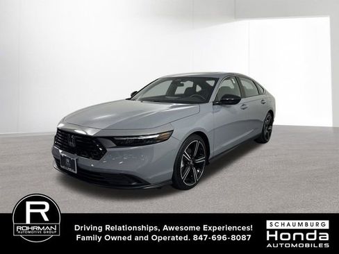 Used 2023 Honda Accord Sport image 2
