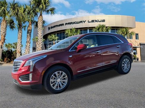 Used 2018 Cadillac XT5 Luxury w/ Driver Awareness Package image 10