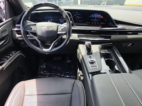 Used 2023 Cadillac Escalade ESV Sport AWD/4WD image 19