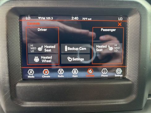 Used 2020 Jeep Wrangler Unlimited Sahara w/ Cold Weather Group image 33