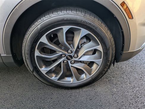 Used 2021 Lincoln Nautilus Reserve image 23