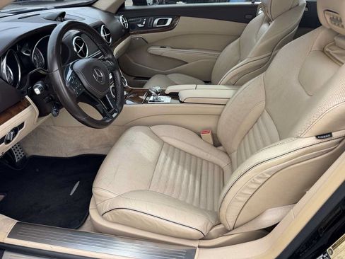 Used 2013 Mercedes-Benz SL 550 image 25