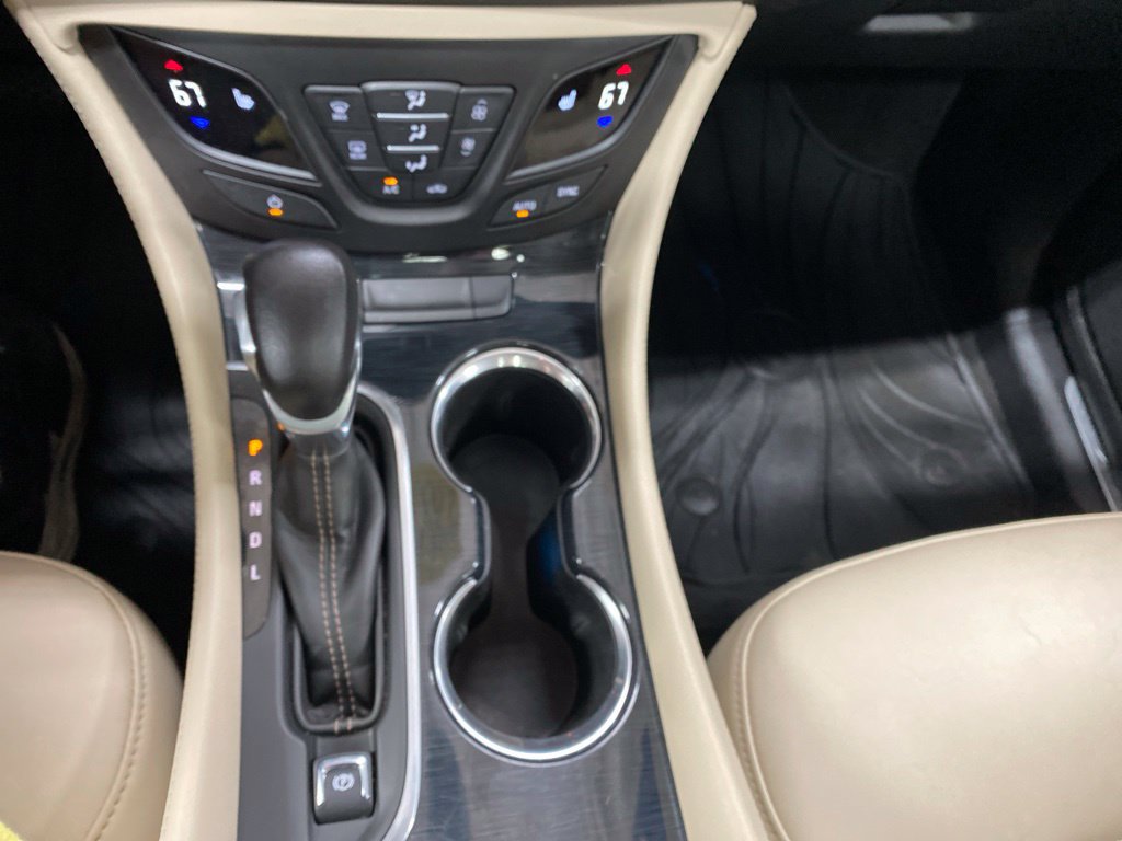 Used 2018 Buick Envision Essence AWD/4WD image 20
