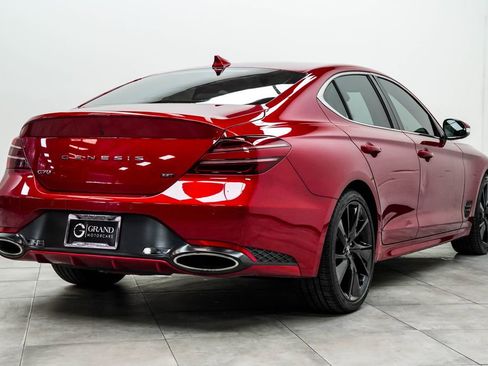 Used 2022 Genesis G70 3.3T image 12