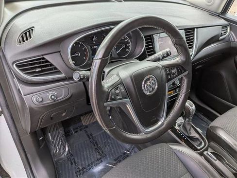 Used 2022 Buick Encore Preferred w/ Safety Package image 10