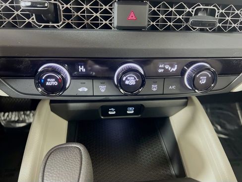 Used 2025 Honda Accord LX image 15