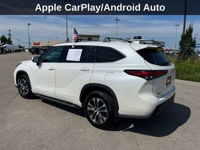Used 2021 Toyota Highlander XLE