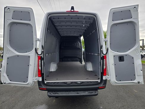 New 2026 Mercedes-Benz Sprinter 2500 image 16