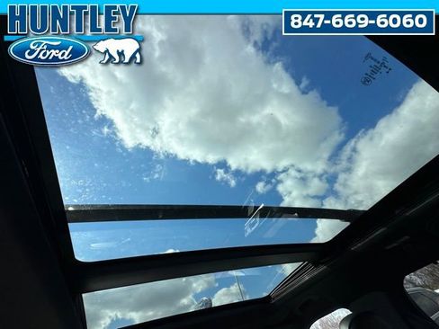 Used 2025 Ford Explorer ST AWD/4WD image 19