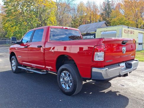 Used 2024 RAM 2500 Big Horn w/ Bed Utility Group image 4