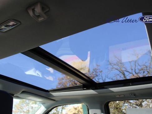 New 2026 Ford F250 Lariat w/ Black Appearance Package image 13