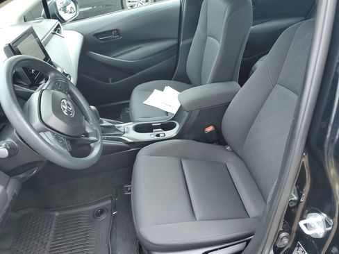 Used 2024 Toyota Corolla LE FWD image 17