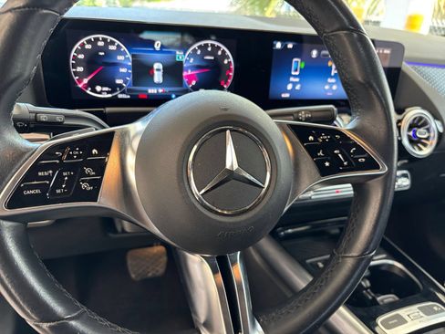 Used 2025 Mercedes-Benz GLA 250 4MATIC image 24