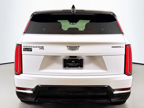 New 2025 Cadillac Escalade IQ Luxury 1 w/ Smart Trailering package image 4