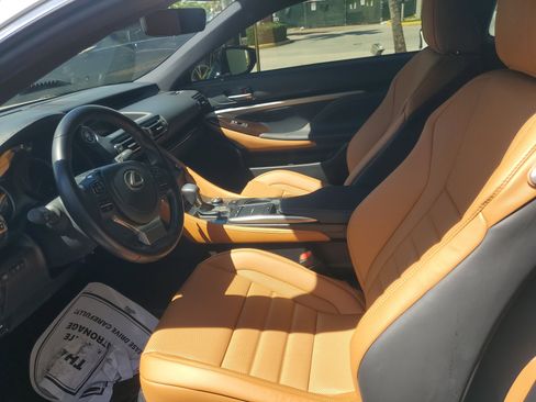 Used 2022 Lexus RC 300 image 9