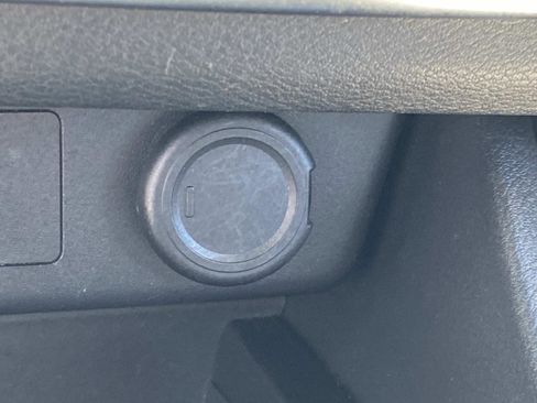 Used 2023 Nissan Rogue SV FWD image 24