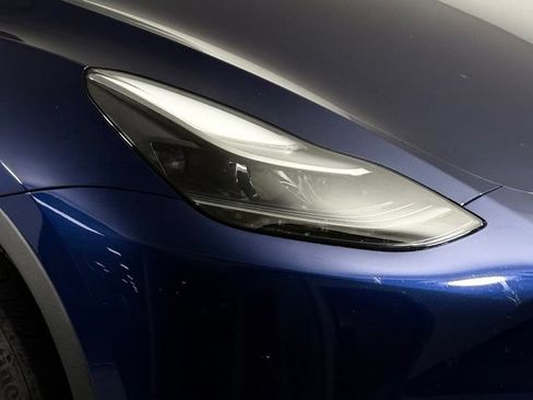 Used 2023 Tesla Model Y Long Range AWD/4WD image 15