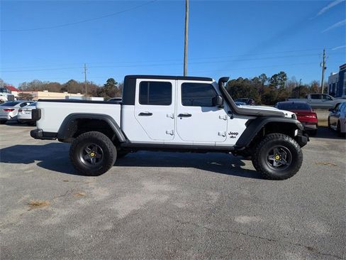 Used 2021 Jeep Gladiator Rubicon image 2