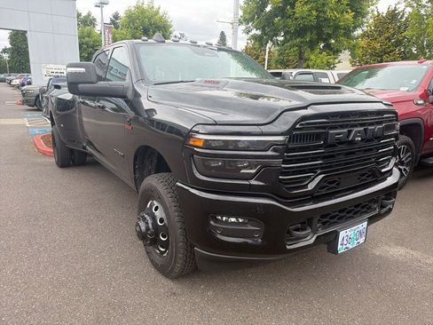 Used 2025 RAM 3500 Laramie AWD/4WD image 1