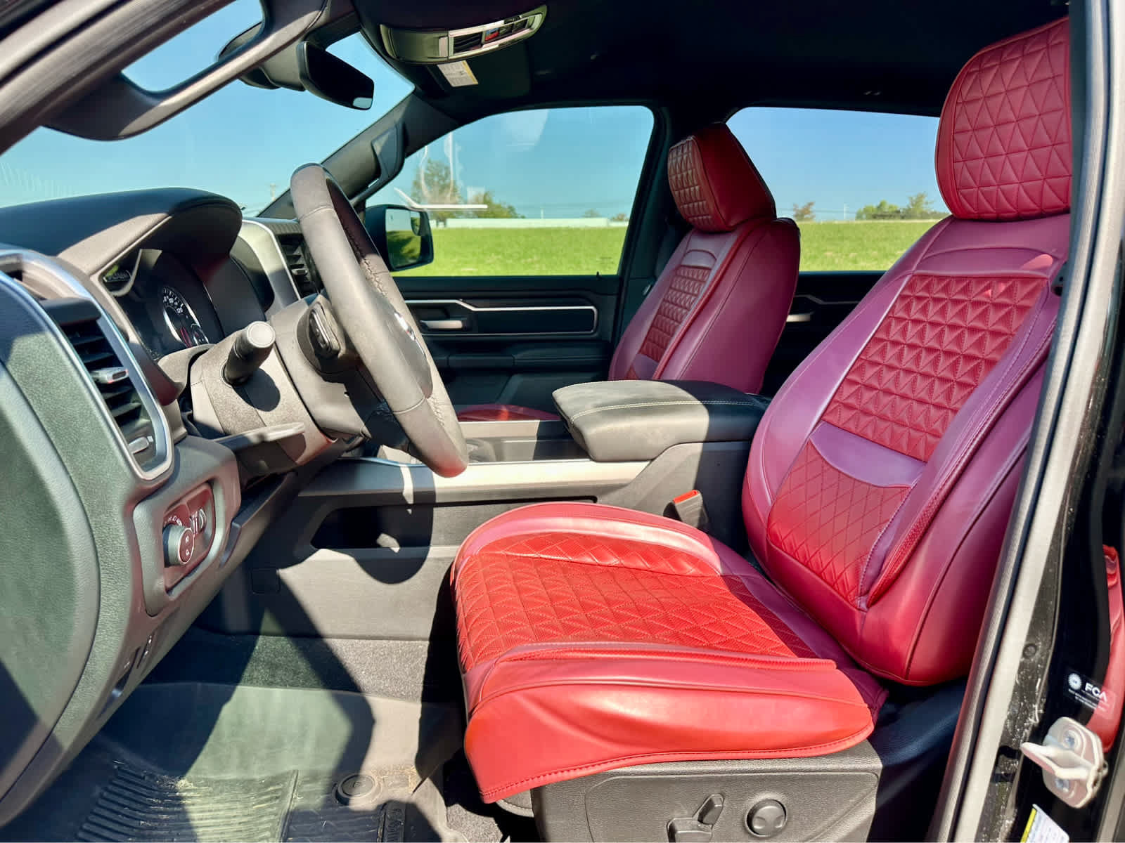 Used 2025 RAM 1500 Big Horn AWD/4WD image 11