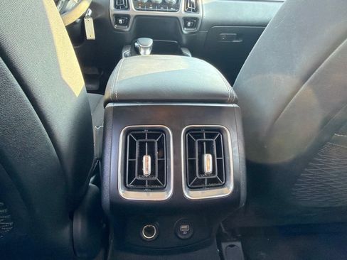 Certified 2023 Kia Sorento LX FWD image 23
