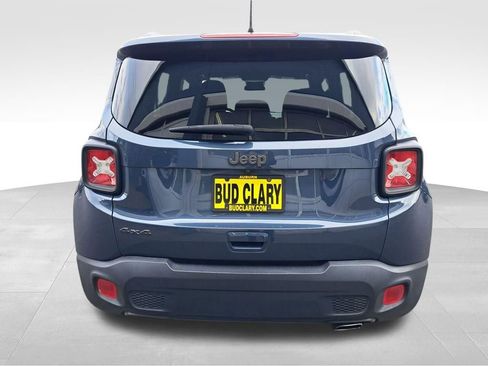 Used 2021 Jeep Renegade Latitude AWD/4WD image 5