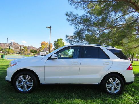 Used 2012 Mercedes-Benz ML 350 4MATIC image 3