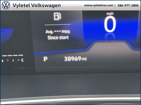 Certified 2022 Volkswagen Tiguan SE image 22