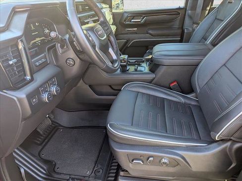 Used 2023 GMC Sierra 1500 AT4X image 11