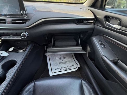 Used 2021 Nissan Altima 2.5 SR image 27