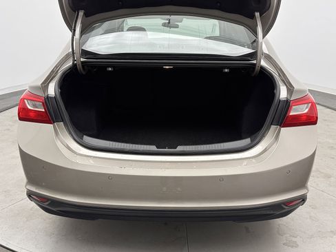 Used 2025 Chevrolet Malibu LT image 30