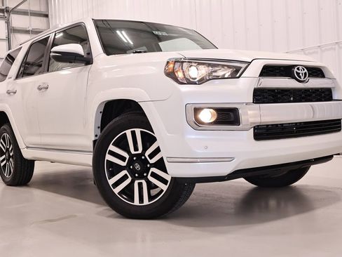 Used 2016 Toyota 4Runner Limited AWD/4WD image 41