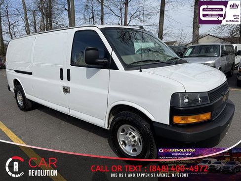 Used 2021 Chevrolet Express 3500 Extended w/ Driver Convenience Package RWD image 1